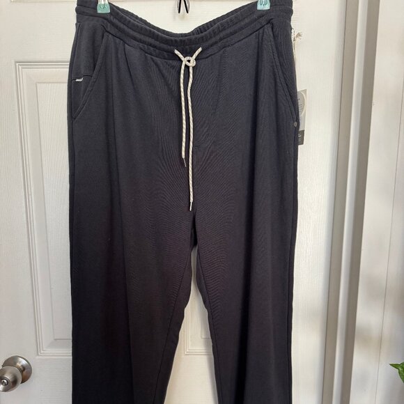 NWT Vuori Men's Cypress sweatpant navy - Picture 1 of 6